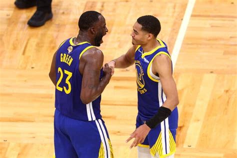 green punches poole|Video of Draymond Green Punching Jordan Poole at Practice。